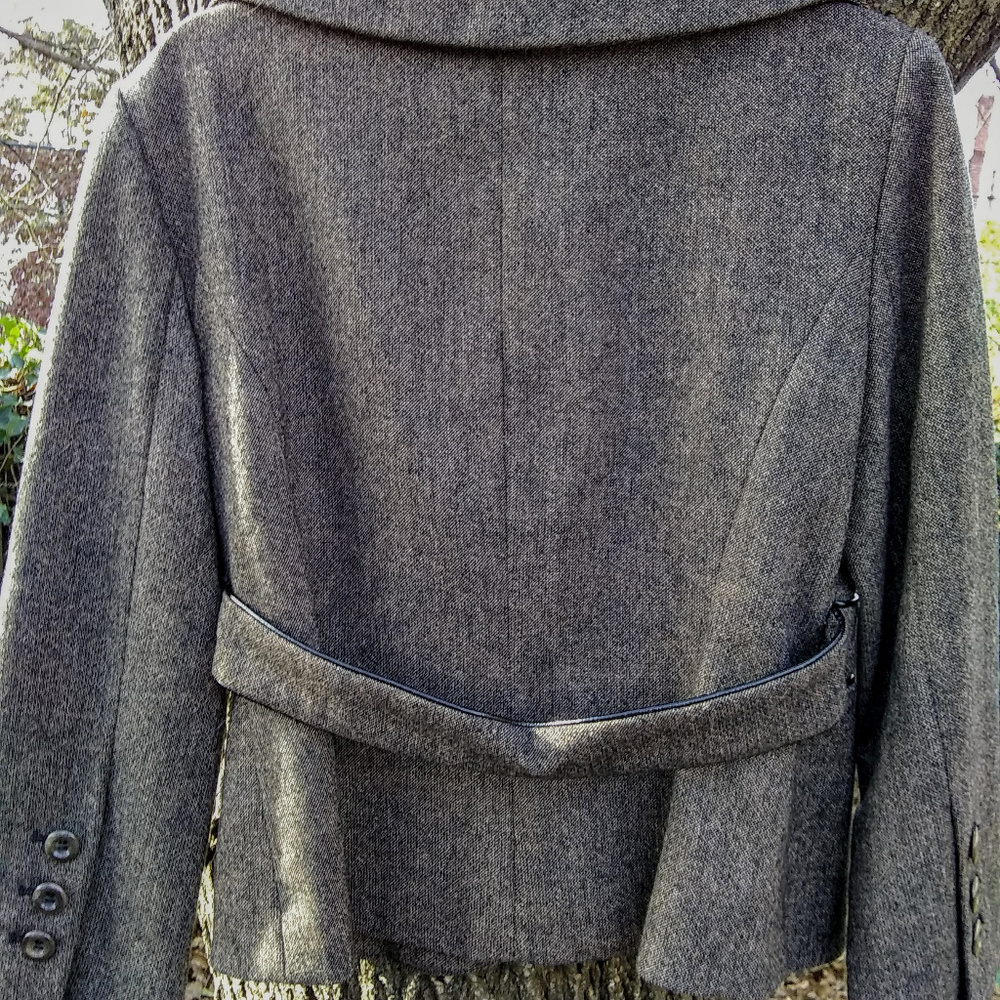 Cynthia Steffe Brown/Black Cropped Blazer - Picture 2 of 5